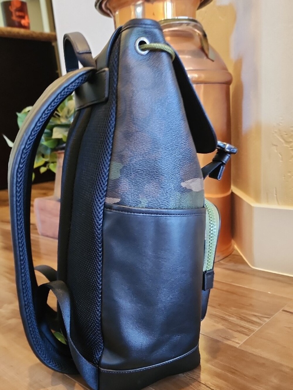 Coach Men's Camo Backpack with Black Leather Flap and Lime Green Logo - Picture 4 of 11